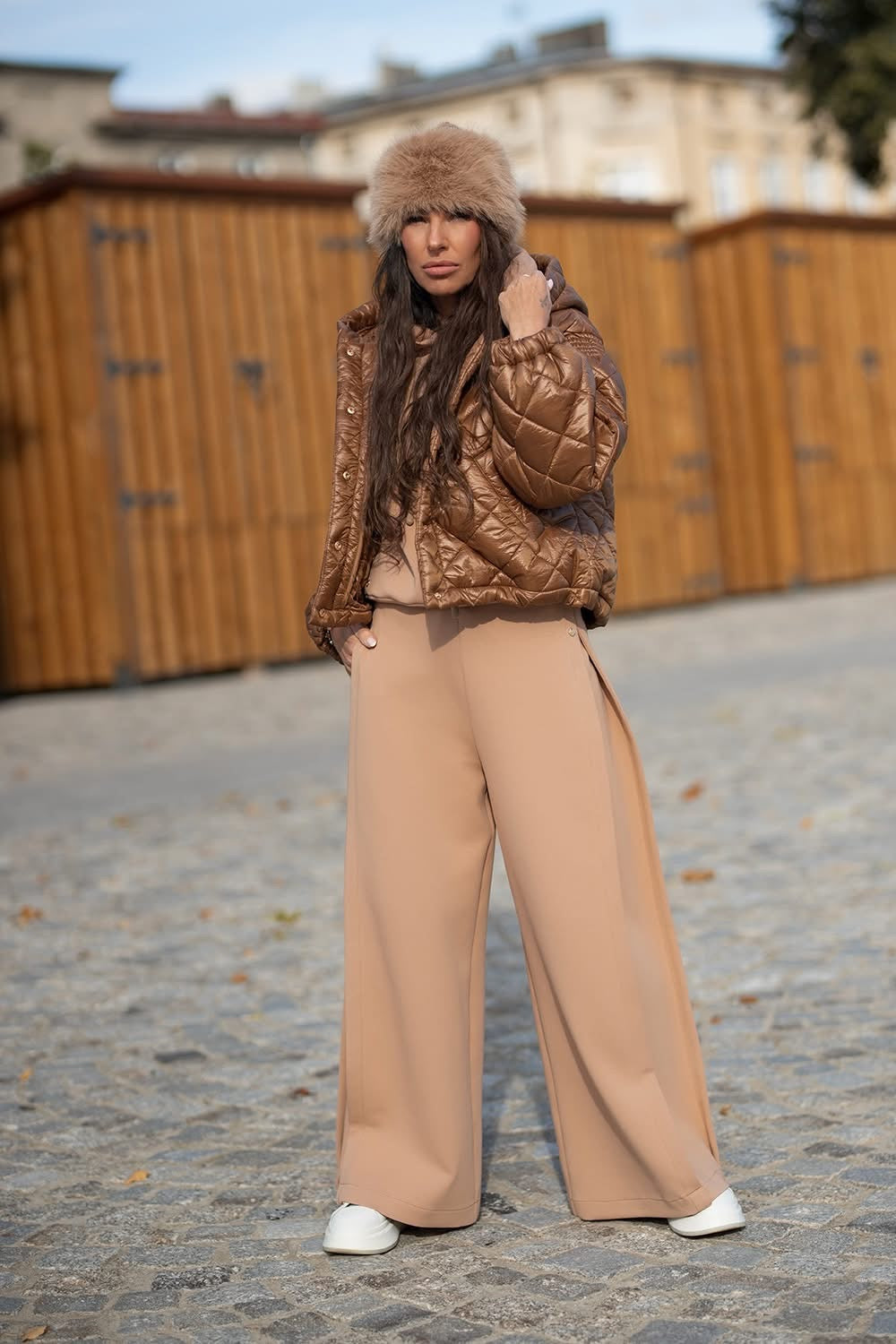 Kurtka Pikowana z Kapturem Bastet