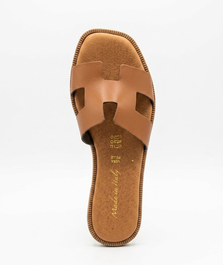 Klapki damskie Camel – skóra naturalna